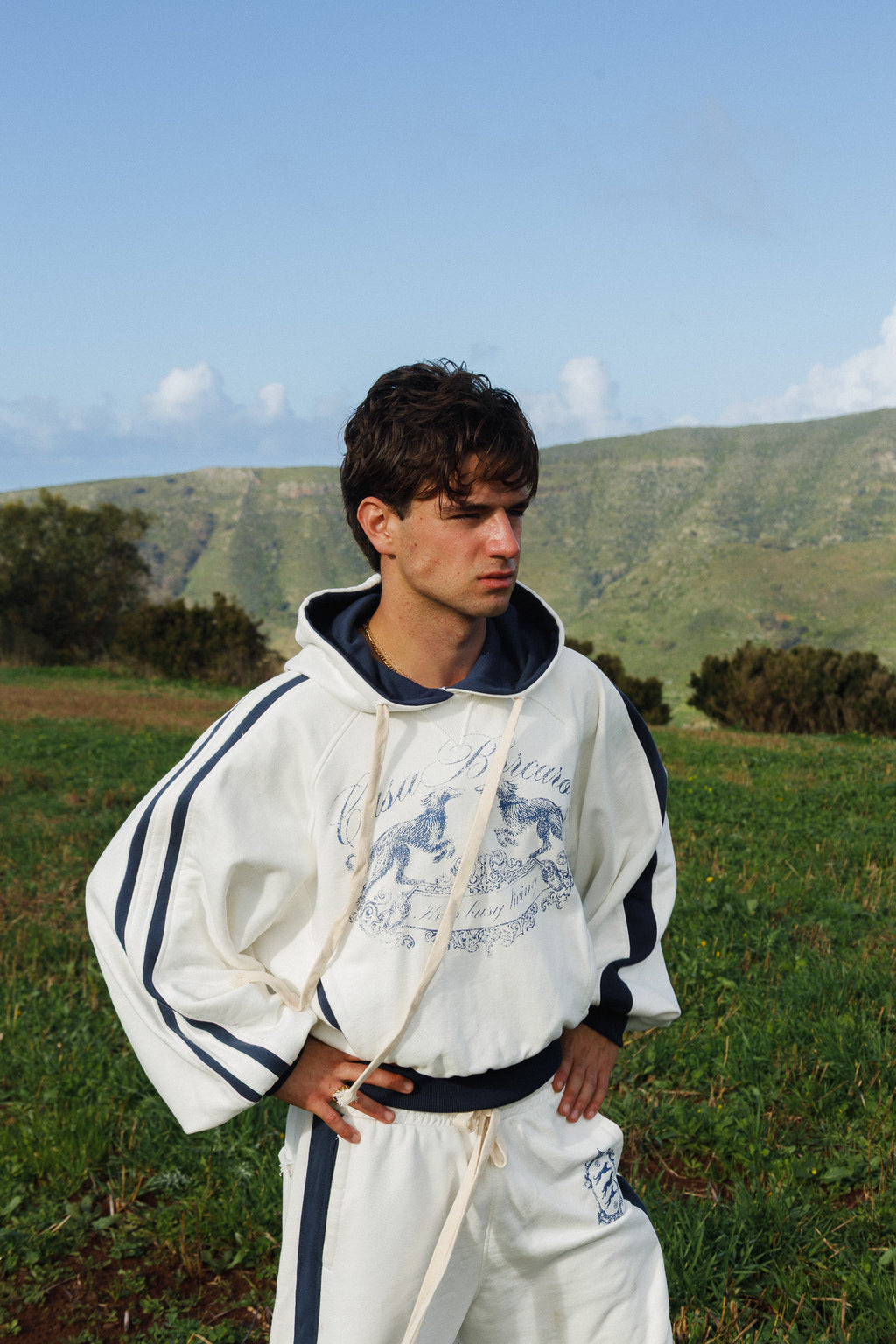 WHITE SOUL HOODIE