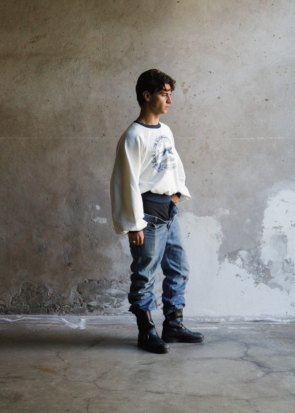 WHITE SOUL CREWNECK