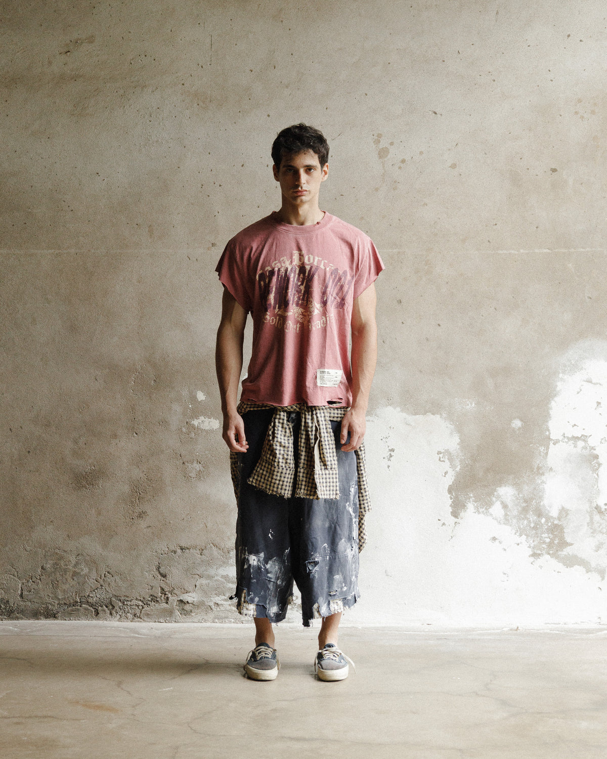 R001 TEE - 002
