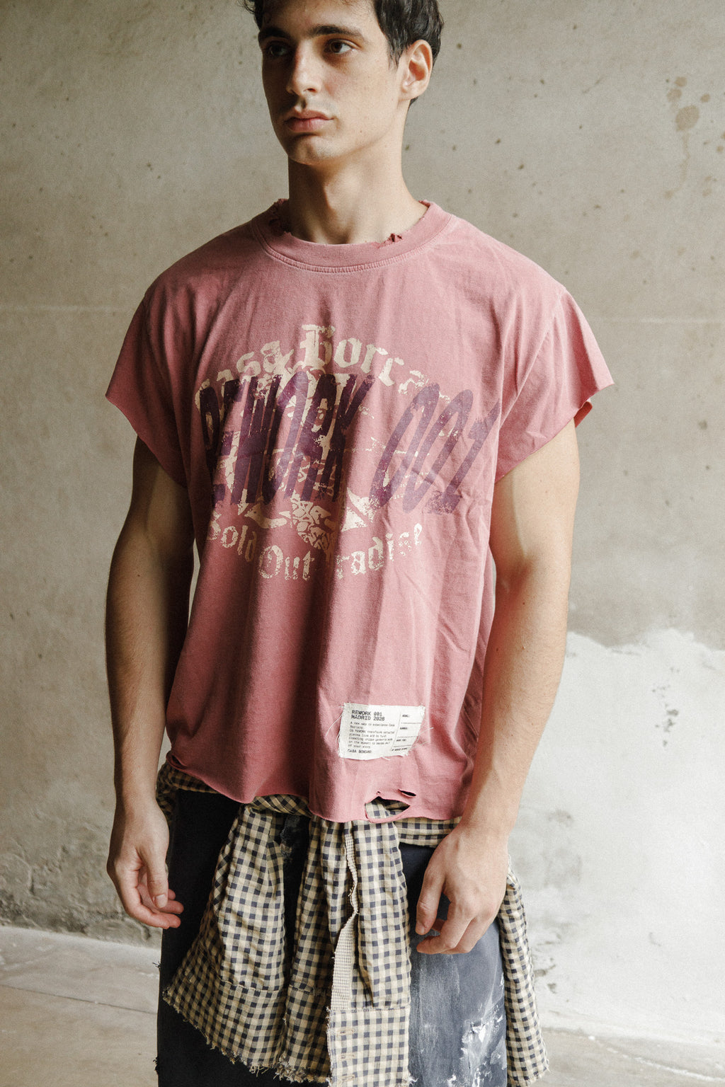 R001 TEE - 002
